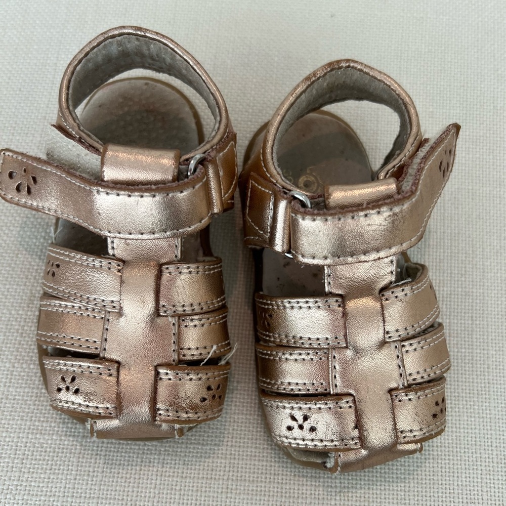 See Kai Run Gold Sandal size 4